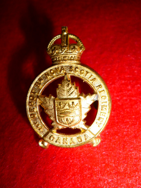38-1, 1st Depot Bn, Nova Scotia, Officer's Collar Badge
